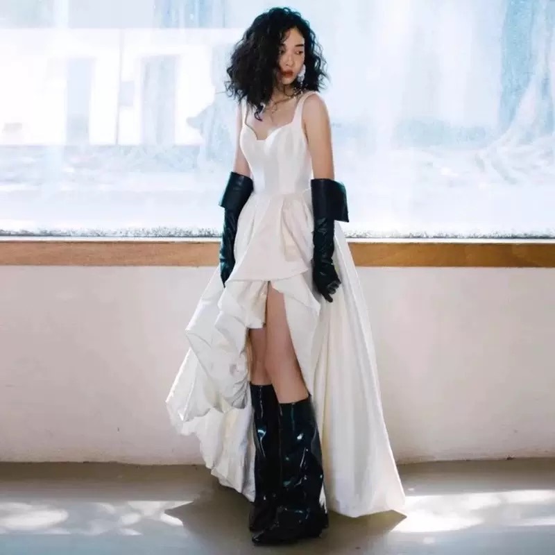 Photography Natural Lighting Basics - Strap Short Skirt Wedding Dress Simple