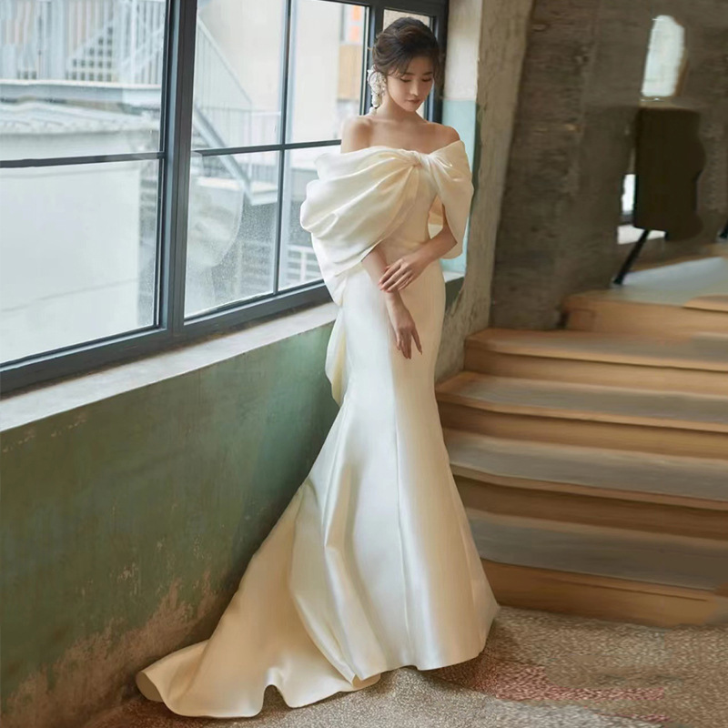 Photography Natural Lighting Basics - French Light Wedding Dress Bridal Satin