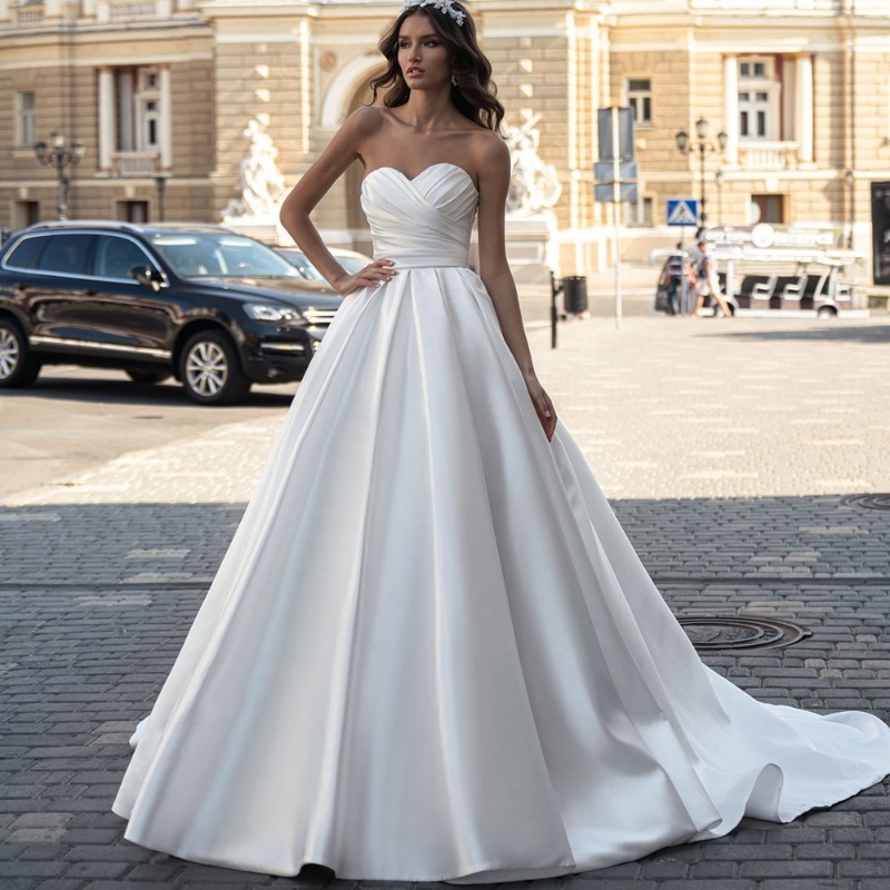 Satin Light Wedding Dress 2026 - Photography Natural Lighting Basics recension och pris